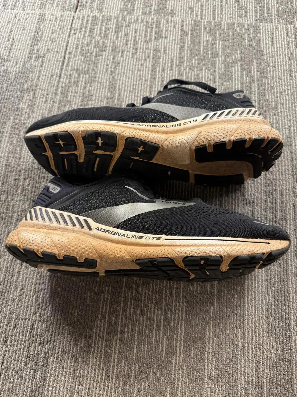 Brooks brand style